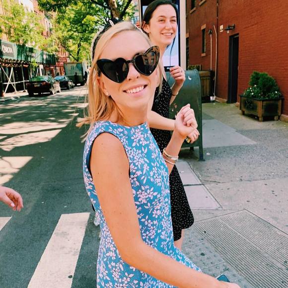 Meet your Posher, Meg - Picture 1 of 1